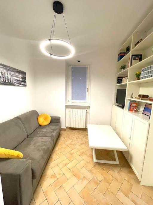 Santa Sofia Apartment Милано Екстериор снимка