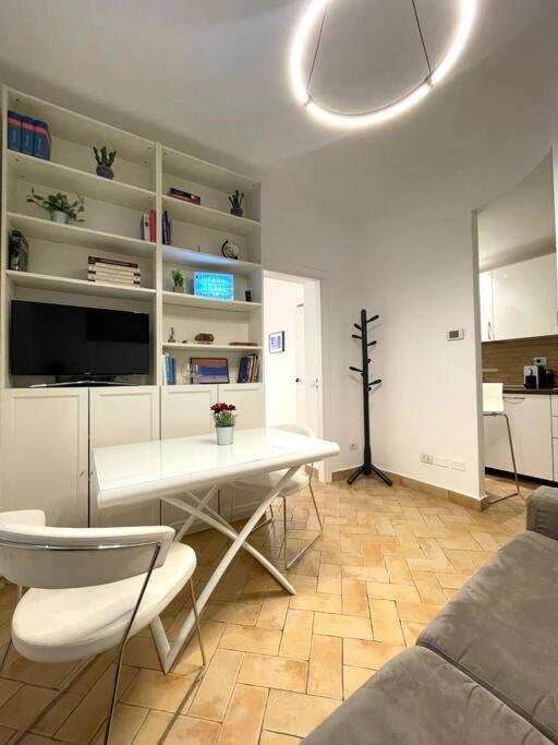 Santa Sofia Apartment Милано Екстериор снимка